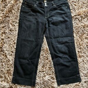 White House Black Market Noir Celebrate Happiness Capri Size 10